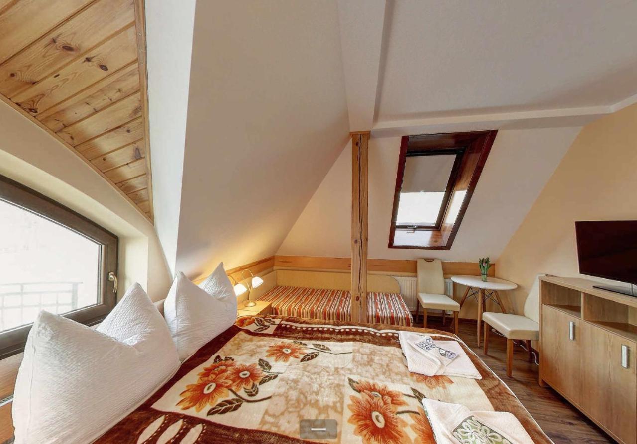Villa Jura Pokoje Goscinne Zarki 외부 사진