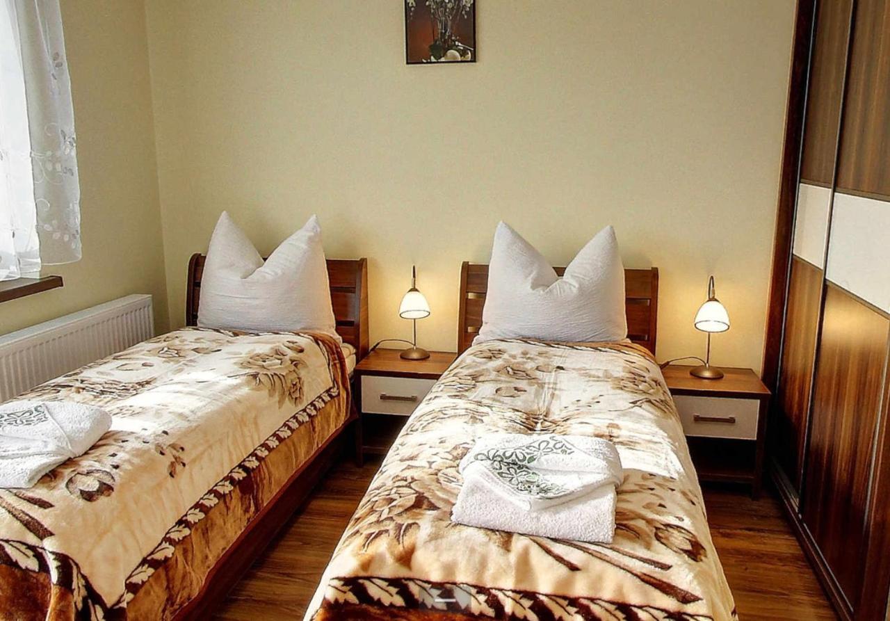 Villa Jura Pokoje Goscinne Zarki 외부 사진