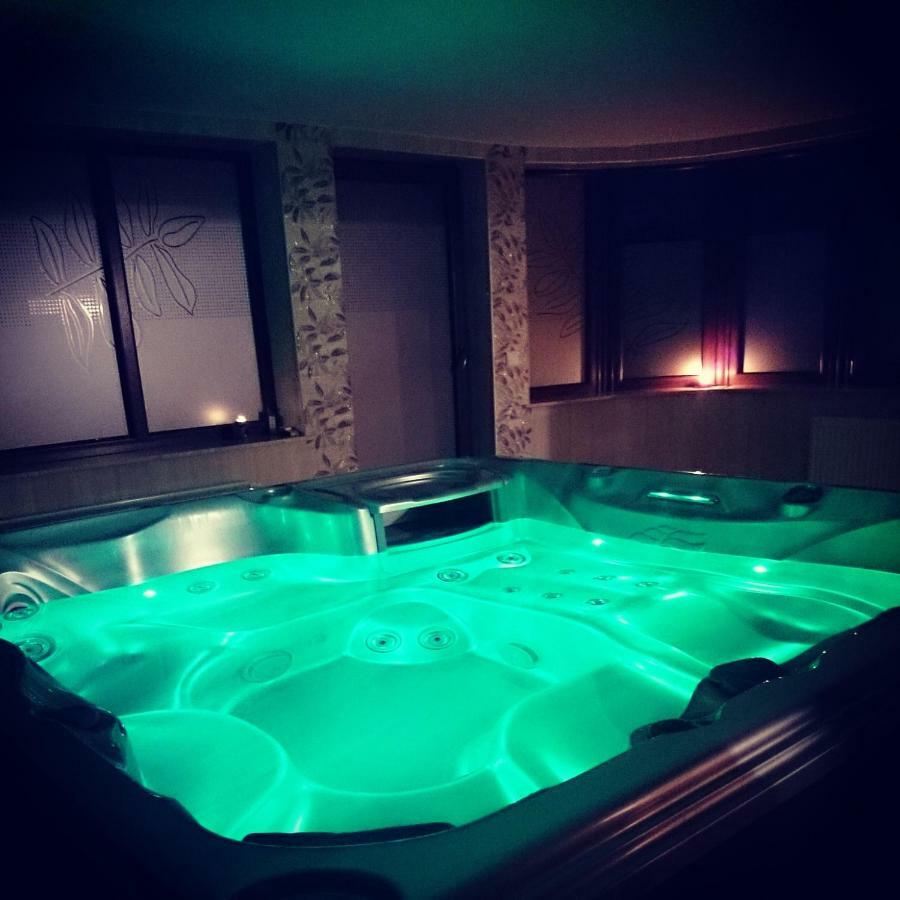 Villa Jura Pokoje Goscinne Zarki 외부 사진