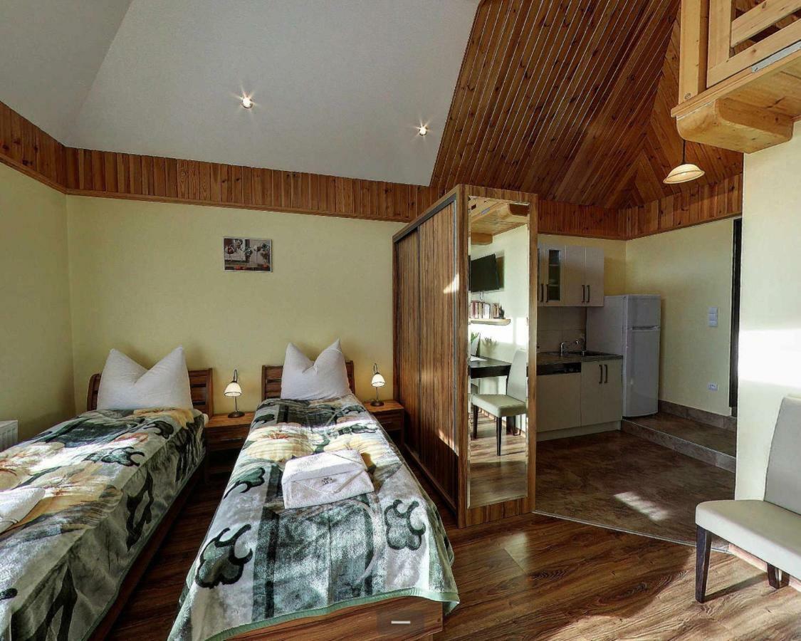 Villa Jura Pokoje Goscinne Zarki 외부 사진
